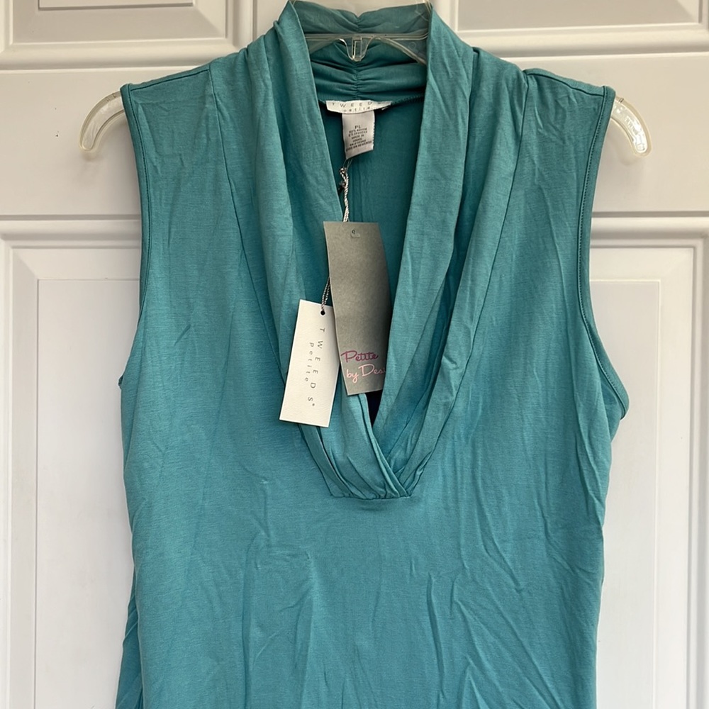 Summer Sleeveless Top by Tweeds Petite. Size PL
